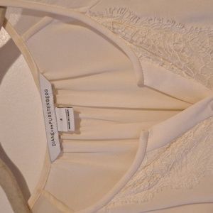 DIANE VON FURSTENBERG - SILK Blouse with LACE Accents - Size 4